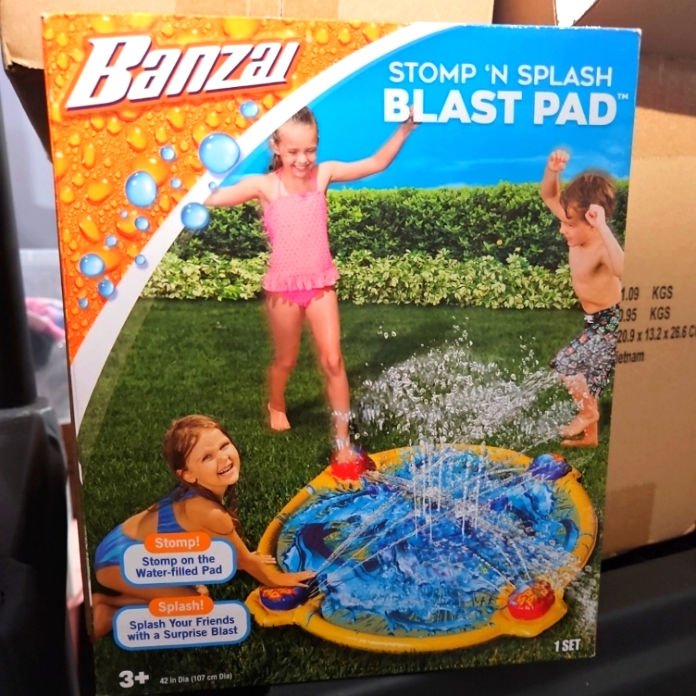 BANZAI Splash Pad 42" Summer ☀️ Fun New In Box/Sealed